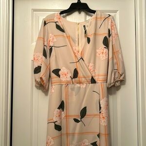 Julian Taylor size 16 dress flair tail dress belt at the waist